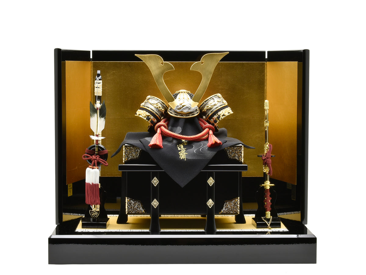 五月人形 兜 / 平安道斎 / 月光10号 – 人形の鯉徳 オンラインショップ