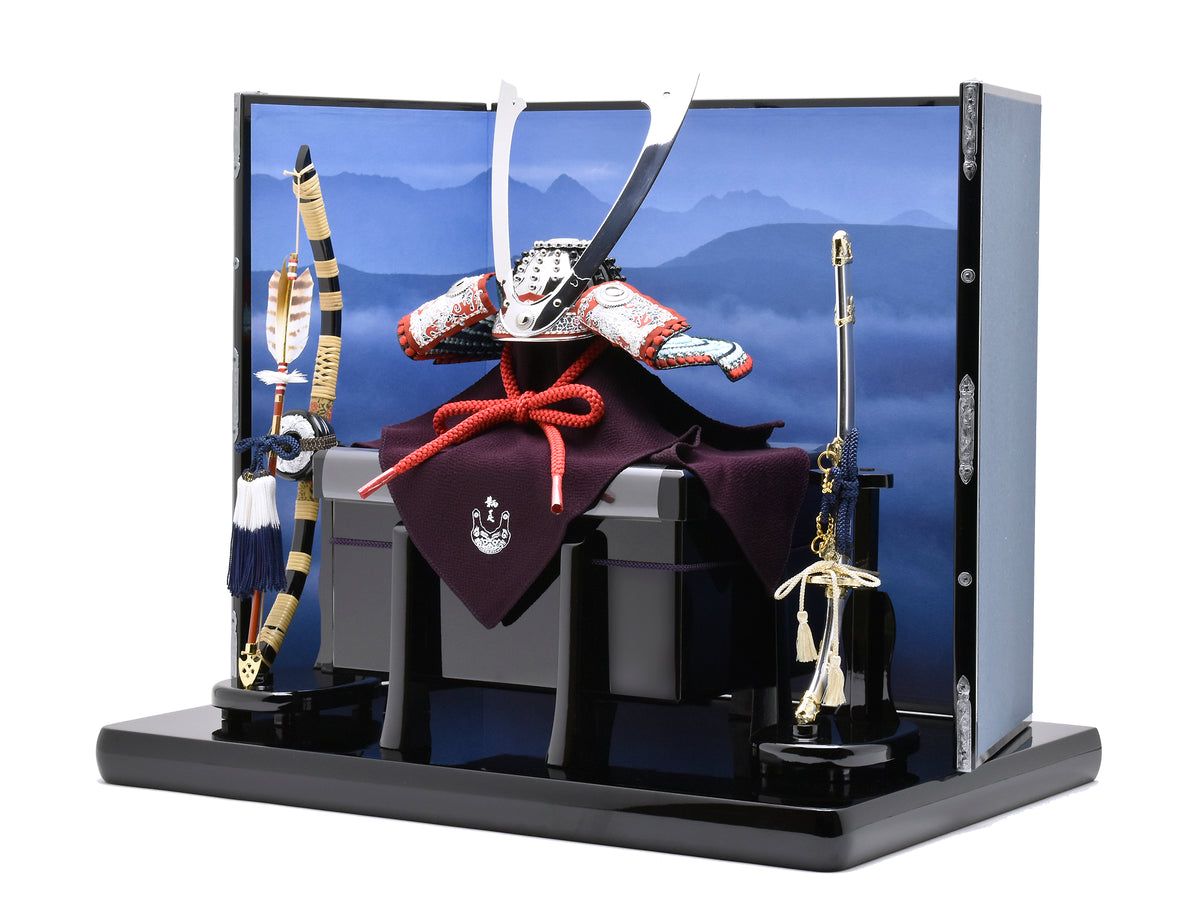 五月人形 兜 / 加藤鞆美 / 江戸甲冑 浅葱威 三分の一 五段𩊱 – 人形の