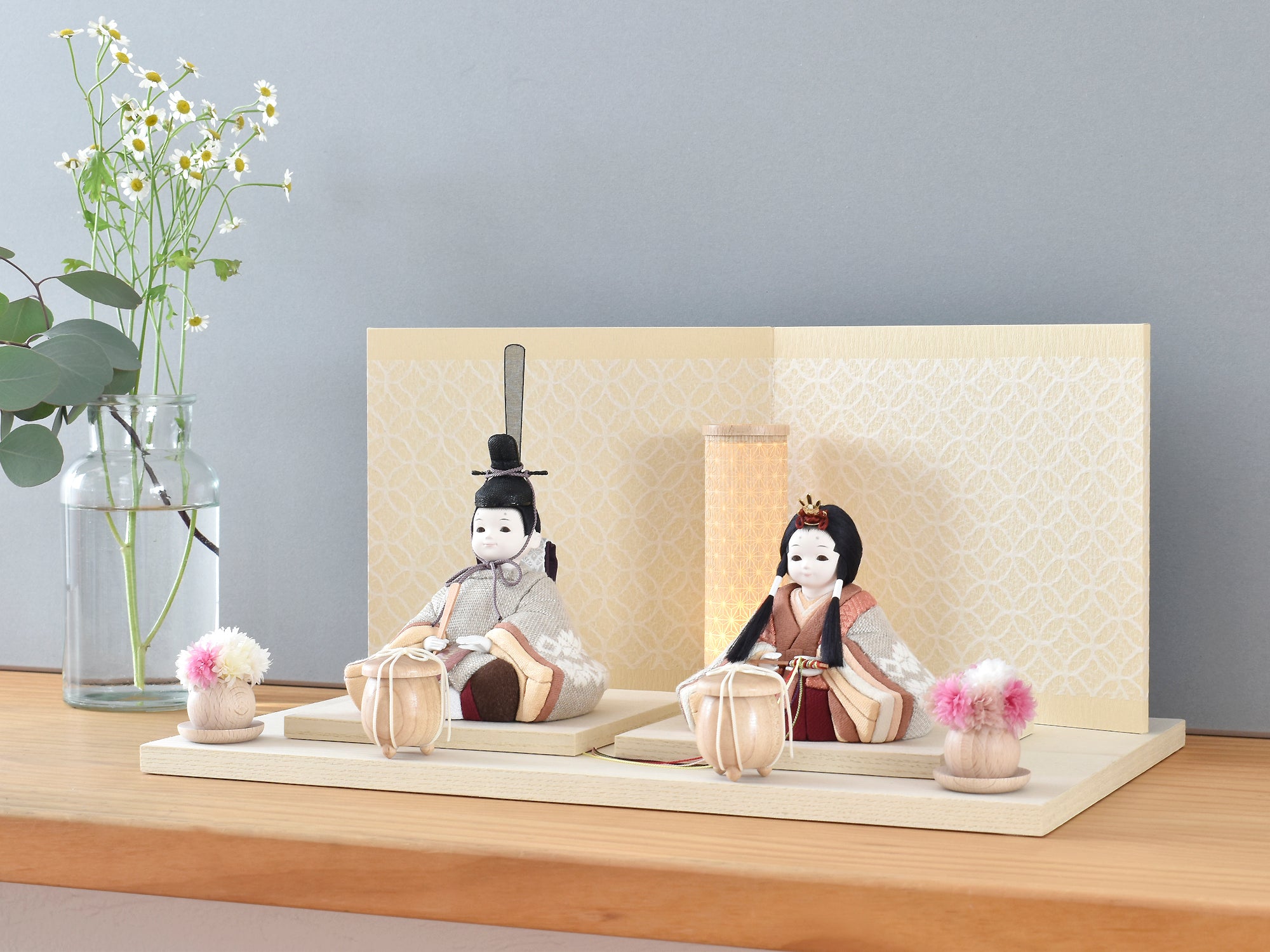 美品 ひな人形 PREFER CLASSIC ひな人形 [丸型台 白屏風 平飾り 雪洞 人形小