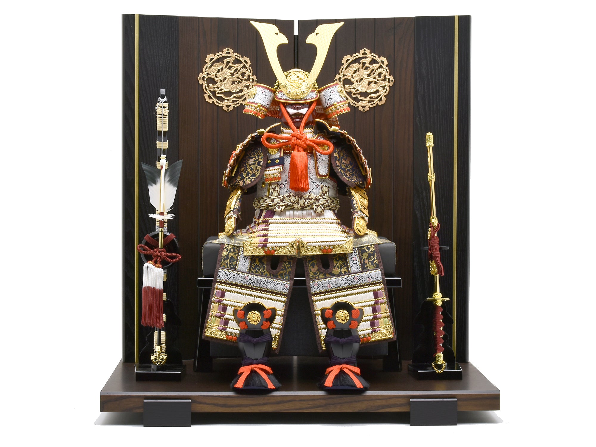 おしゃれでかっこいい鯉徳の五月人形｜鎧飾り – 人形の鯉徳 オンライン