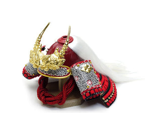 五月人形 兜 / 鈴甲子雄山 / 武田信玄 収納飾り